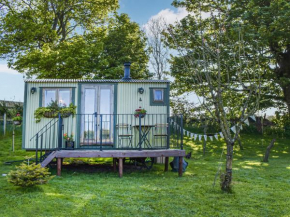 Shepherds Hut - Ukc6774